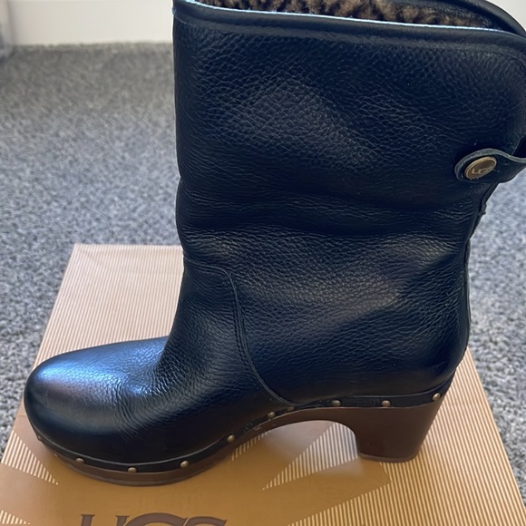 Ugg boots - Picture 5 of 9